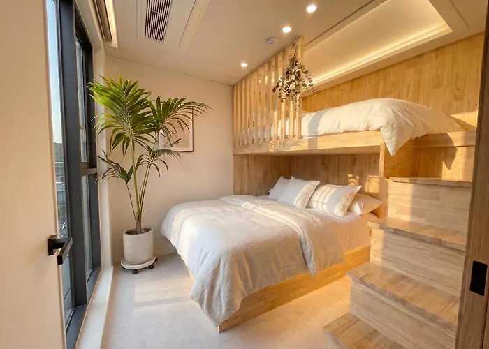 Gk Full-service In Gangnam 5 Min Metro *
